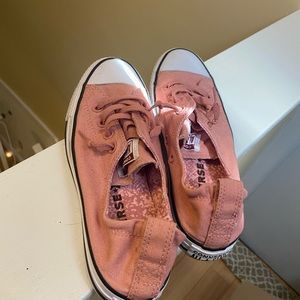 Pink converse size 7